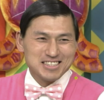 【2026年最新】春日俊彰の年収は1億円！？資産・貯金術の裏側を深掘り