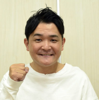 千鳥ノブの嫁むっちゃんの正体は何者？高校時代から結婚まで16歳年交際の真実