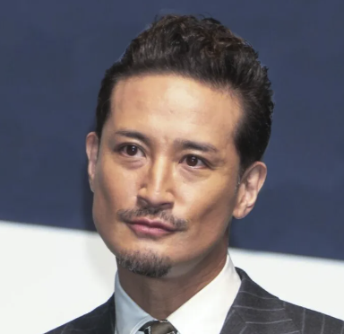 松岡昌宏の父親は何者？母子家庭の過去と結婚観の関係まとめ！