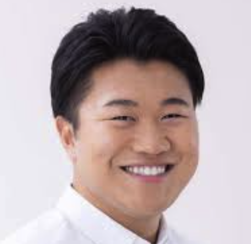 【2026年最新】佐々木健之介の職業は映像制作？学歴や大学・年収や妻凛との結婚も解説