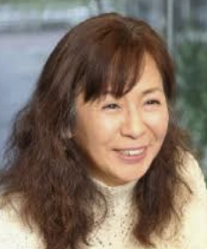 【2026年最新】萩尾みどりの夫は深水三章！結婚の馴れ初めと子供2人の家族関係まとめ