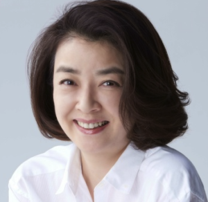 【完全版】岸本加世子の結婚歴の真相とは？独身の理由や恋愛の噂・現在の生活まで解説